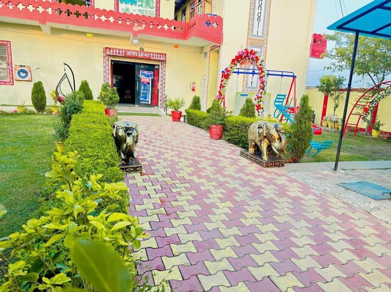 Bundeli Farm Resort Orchha Eksteriør billede