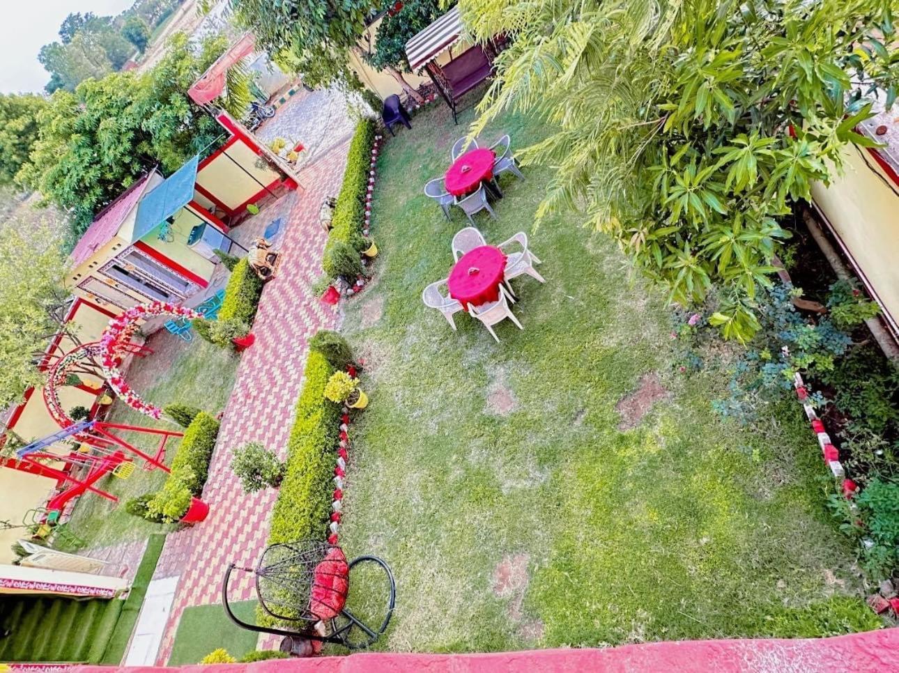 Bundeli Farm Resort Orchha Eksteriør billede